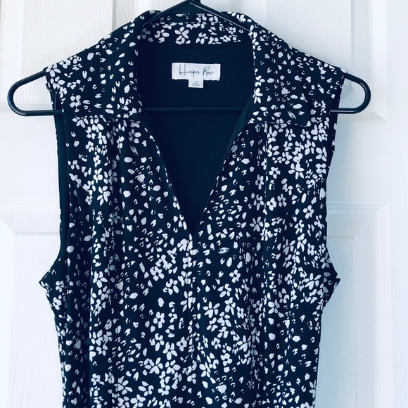 Sleeveless Black with White Floral Dress with Belt - Picture 4 of 8